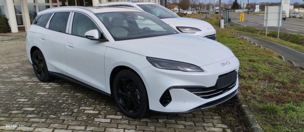 BYD elektromos és hibrid modellkínálat: elektromos autózáshoz kapcsolódóan